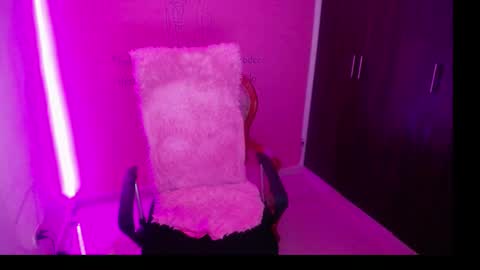 Snapshot of alexxa_1111 chatting on 09/16/25, 01:39 alexxa_1111 online show from 09/16/25, 01:39