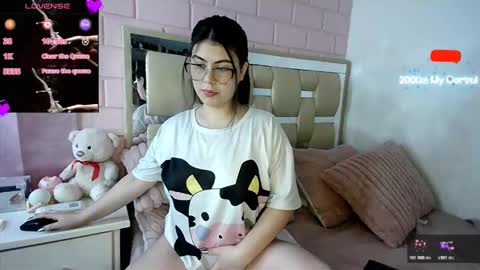 Snapshot of alexxa_12 chatting on 02/25/26, 04:44 Alexa online show from 02/25/26, 04:44