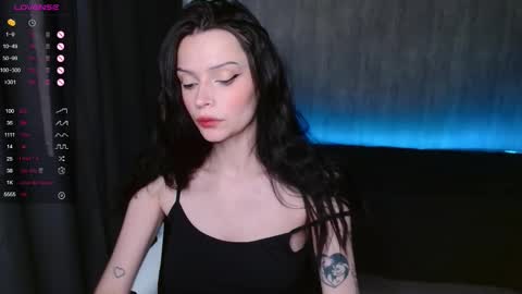 Alexa Bloom online show from 10/31/25, 05:08