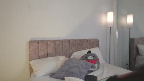     online show from 02/17/26, 05:26