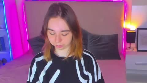 AlexxisSky online show from 12/19/24, 07:29