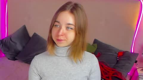 AlexxisSky online show from 02/09/25, 06:54