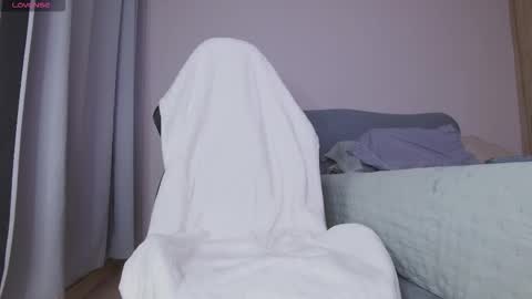 Alex   freelance model  instagram alex b229 online show from 11/20/25, 10:42