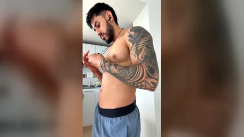 Alex   freelance model  instagram alex b229 online show from 01/17/26, 03:17