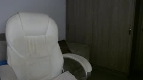 alexyferrer1 online show from 11/26/25, 11:39