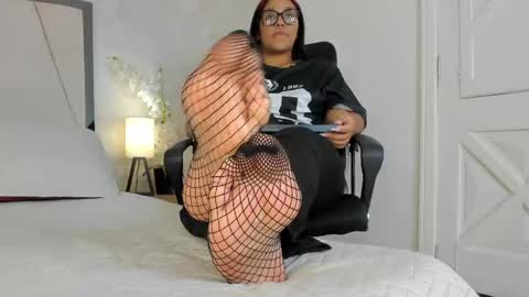 aleya_black online show from 04/21/26, 01:42