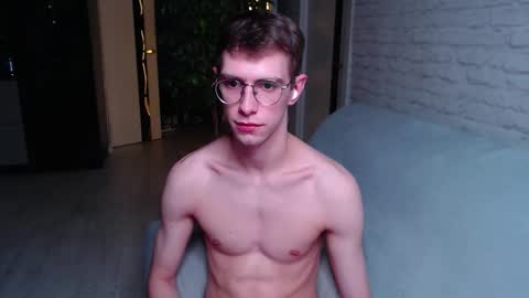 Alfie online show from 09/26/25, 12:03