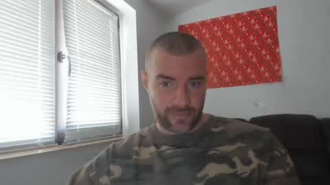 alfiesolomons87 online show from 12/17/25, 09:59