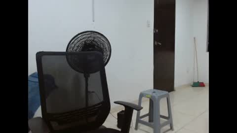 Snapshot of alfred_cantillo chatting on 06/30/26, 03:29 alfred_cantillo online show from 06/30/26, 03:29
