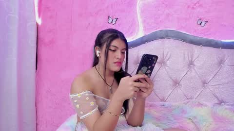 Snapshot of alfresii_rivera chatting on 12/15/24, 08:25 Carolina Join The Fan Club online show from 12/15/24, 08:25