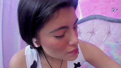 Snapshot of alfresii_rivera chatting on 12/16/24, 04:49 Carolina Join The Fan Club online show from 12/16/24, 04:49