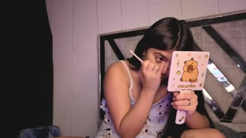 Carolina Join The Fan Club  online show from 04/20/26, 12:02