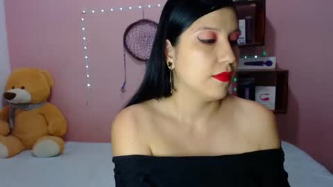 alixia online show from 11/03/25, 09:16