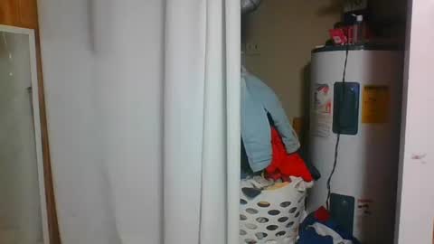 Snapshot of ali_tayler chatting on 10/14/25, 05:47 ali_tayler online show from 10/14/25, 05:47
