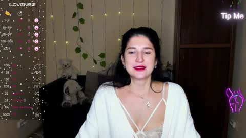 Snapshot of alianna_solo_kiss chatting on 01/21/25, 06:33 Alianna online show from 01/21/25, 06:33