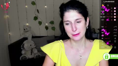 Snapshot of alianna_solo_kiss chatting on 02/12/25, 12:55 Alianna online show from 02/12/25, 12:55