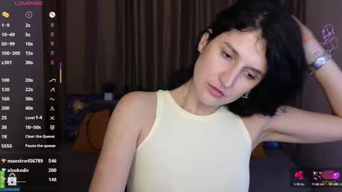 Snapshot of alianna_solo_kiss chatting on 03/05/25, 04:13 Alianna online show from 03/05/25, 04:13
