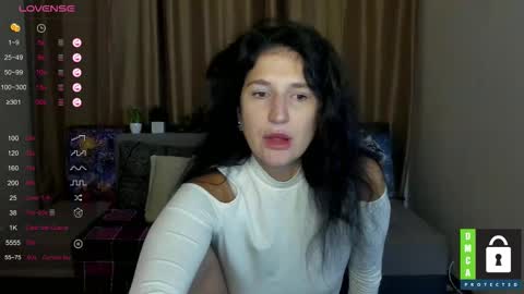 Snapshot of alianna_solo_kiss chatting on 09/27/25, 05:34 Alianna online show from 09/27/25, 05:34