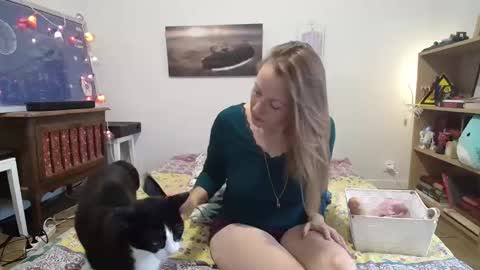 Alice online show from 10/24/25, 08:33