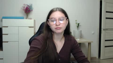 Alice online show from 11/05/25, 04:29