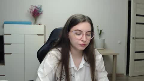 Alice online show from 11/07/25, 06:52