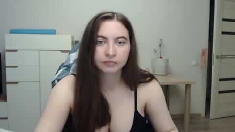 Snapshot of alice_________________________ chatting on 06/25/26, 11:48 Alice online show from 06/25/26, 11:48