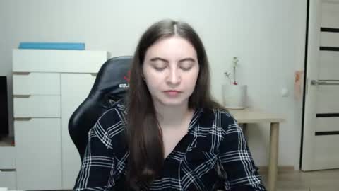 Snapshot of alice_________________________ chatting on 07/12/26, 08:55 Alice online show from 07/12/26, 08:55