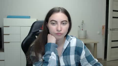 Snapshot of alice_________________________ chatting on 07/30/26, 07:57 Alice online show from 07/30/26, 07:57