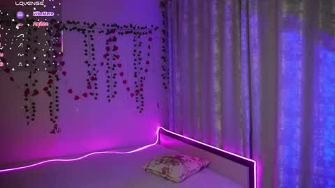 Alice   Miss online show from 04/23/26, 07:27