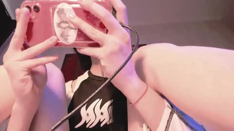 Snapshot of alice__aris chatting on 01/30/25, 12:16 Alice Aris online show from 01/30/25, 12:16