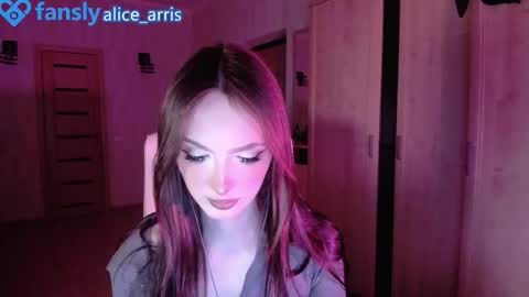 Snapshot of alice__aris chatting on 10/10/25, 07:57 Alice Aris online show from 10/10/25, 07:57