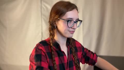 Hey Im Alice  online show from 11/02/25, 08:00