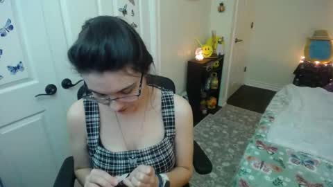 Snapshot of alice_asks chatting on 01/10/26, 05:20 Alice Asks online show from 01/10/26, 05:20
