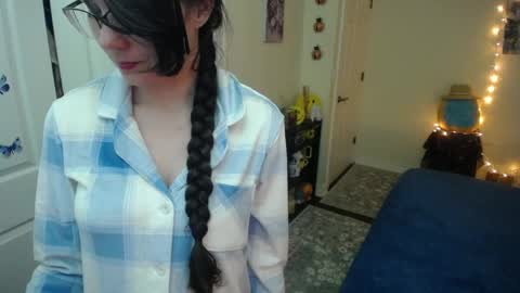 Snapshot of alice_asks chatting on 03/20/26, 06:29 Alice Asks online show from 03/20/26, 06:29