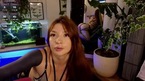 Snapshot of alice_baudelaire chatting on 10/16/25, 12:33 Alicia online show from 10/16/25, 12:33
