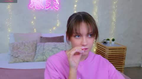 Alice in Wonderland  online show from 04/22/26, 05:14