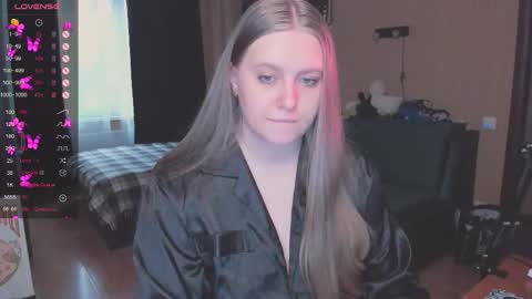 Alice 3 online show from 11/05/25, 12:05