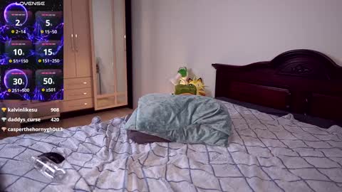 Snapshot of alice_edward chatting on 12/11/24, 10:27 DONT YOU DARE NOT SEEING MY BIRTHDAY STREAM NOVEMBER 12 ILL BE 21 1400 GMT-5 CHECK MY LOVENSE WISHLIST online show from 12/11/24, 10:27