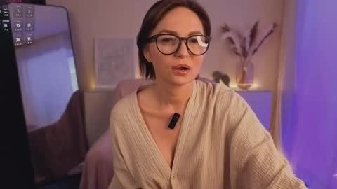 alice_eva online show from 03/25/26, 12:11