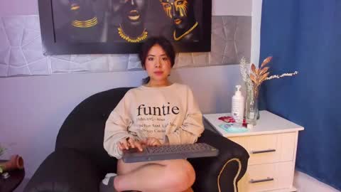  Alice Evans online show from 01/02/25, 04:13