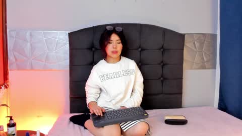  Alice Evans online show from 01/17/25, 04:28