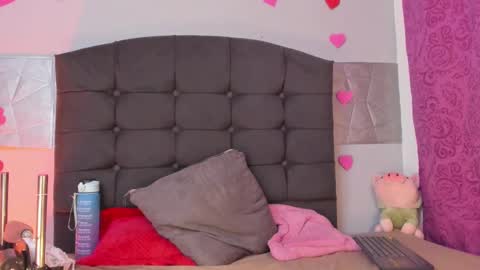  Alice Evans online show from 03/06/25, 07:47