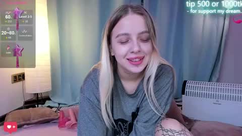 alice_halle online show from 09/24/25, 03:54