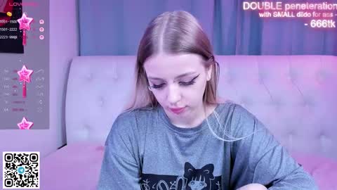 alice_halle online show from 11/08/25, 01:28