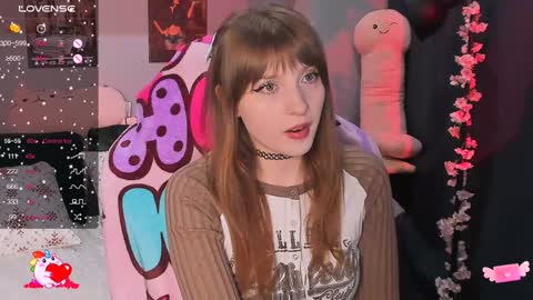 Snapshot of alice_langley chatting on 12/03/24, 11:22 Alice 3 online show from 12/03/24, 11:22