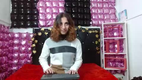 alice online show from 03/09/25, 02:54