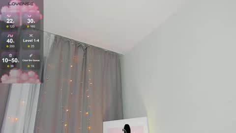 Snapshot of alice_miiiller chatting on 03/12/25, 04:46 Alice online show from 03/12/25, 04:46