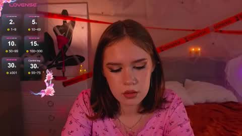 Snapshot of alice_miiiller chatting on 10/22/25, 06:40 Alice online show from 10/22/25, 06:40