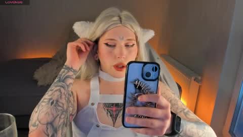  Alice  online show from 04/03/26, 12:36