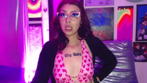 Snapshot of alice_phantom chatting on 01/14/25, 06:13      online show from 01/14/25, 06:13